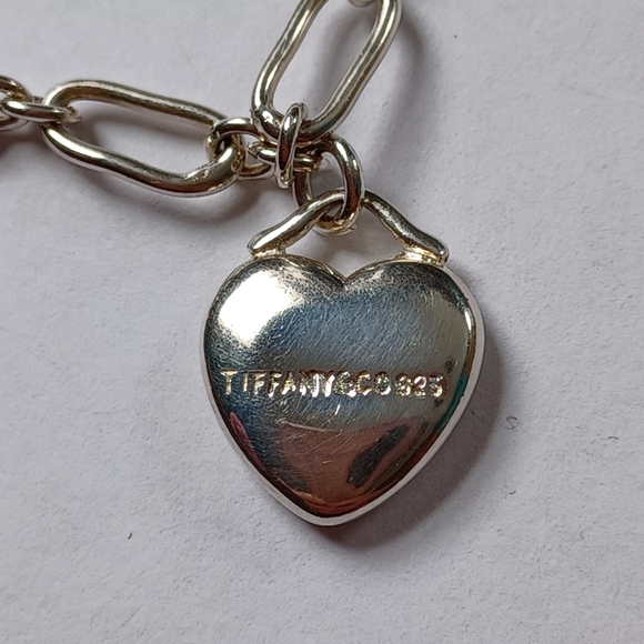 Vintage 7" Tiffany & Co. 925 Silver Heart Charm Bracelet - Picture 8 of 12
